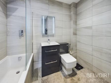 3 bedroom Flat to let in Parkfield Road, Aigburth, Liverpool, L17