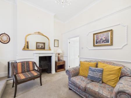 9 bedroom Semi-detached house for sale in 166 Orrell Road, Orrell, Wigan, WN5