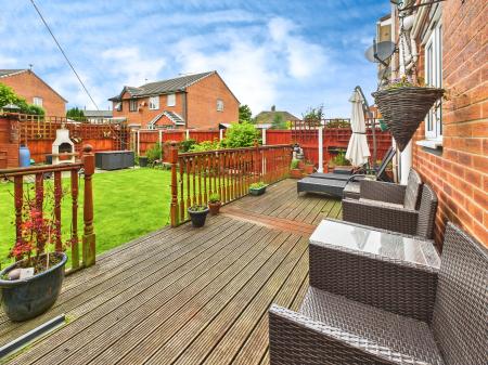 3 bedroom Semi-detached house for sale in Lee Lane, Abram, WN2