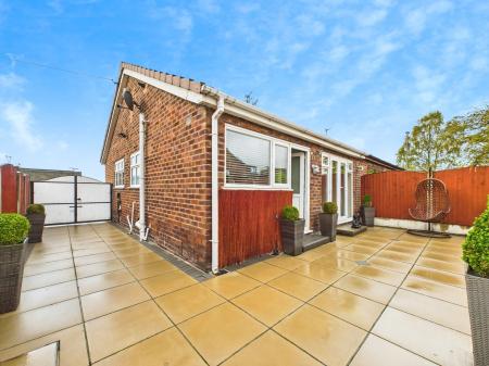 1 bedroom Bungalow for sale in Ross Close, Billinge, WN5