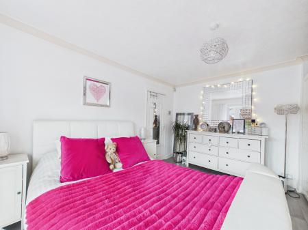 1 bedroom Bungalow for sale in Ross Close, Billinge, WN5