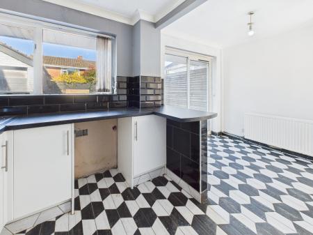 3 bedroom Semi-detached house for sale in Shefford Crescent, Winstanley, Wigan, WN3