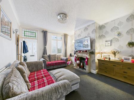 2 bedroom Terraced House for sale in Station Road, Ashton-In-Makerfield, WN4