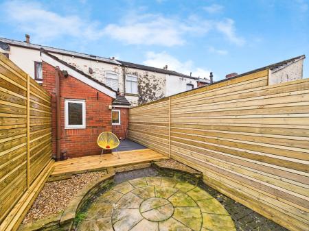 2 bedroom Terraced House for sale in Station Road, Ashton-In-Makerfield, WN4