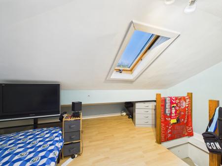 2 bedroom Terraced House for sale in Station Road, Ashton-In-Makerfield, WN4