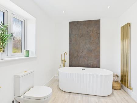 4 bedroom Detached house for sale in Whelley, Whelley, Wigan, WN2