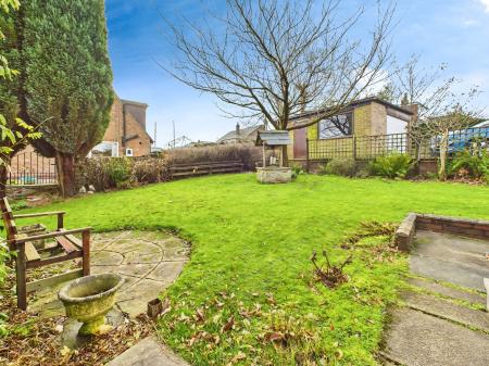 4 bedroom Semi-detached house for sale in Dean Close, Up Holland, Skelmersdale, WN8