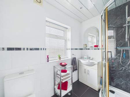 3 bedroom Terraced House for sale in Downall Green Road, Ashton-In-Makerfield, WN4