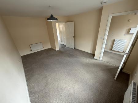 2 bedroom Terraced House for sale in Tulip Crescent, Loughborough, LE11