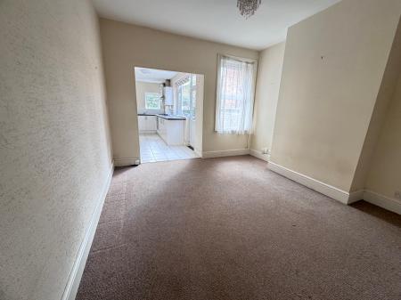 3 bedroom Terraced House to let in Howard Street, Loughborough, LE11