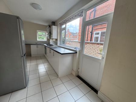 3 bedroom Terraced House to let in Howard Street, Loughborough, LE11