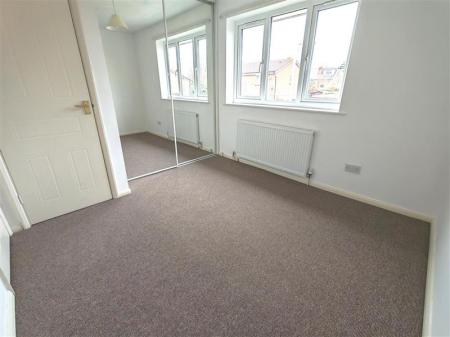 2 bedroom Semi-detached house for sale in Pleasant Close, Loughborough, LE11