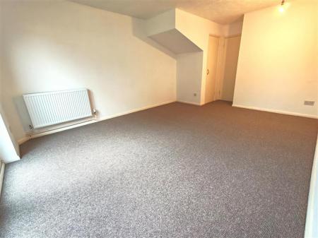 2 bedroom Semi-detached house for sale in Pleasant Close, Loughborough, LE11