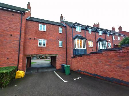2 bedroom Terraced House for sale in Willow Road, Barrow-upon-Soar, LE12