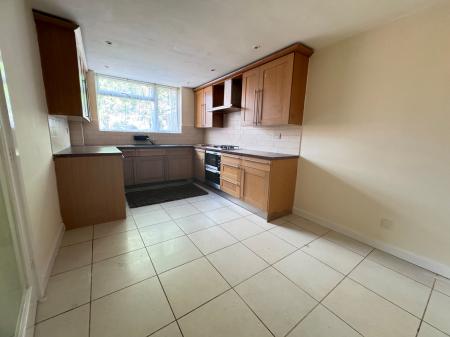 3 bedroom Semi-detached house to let in Blake Drive, Loughborough, LE11