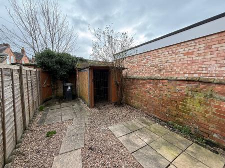 2 bedroom Terraced House to let in Leopold Street, Loughborough, LE11