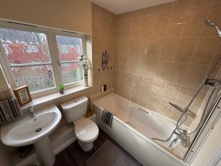 3 bedroom Town house to let in Staples Drive, Coalville, LE67