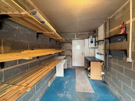 3 bedroom Town house to let in Staples Drive, Coalville, LE67