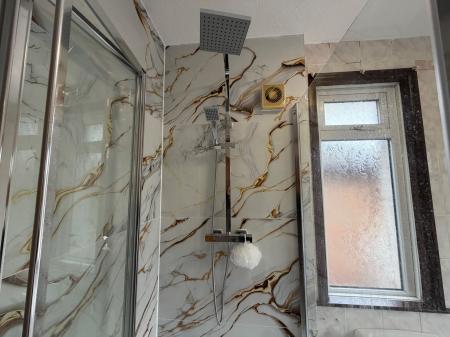 3 bedroom Detached house to let in New Bedford Road, Luton, LU3