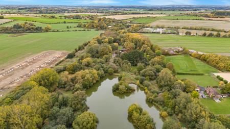 5 bedroom Detached house for sale in Cuxham Road, Watlington, OX49