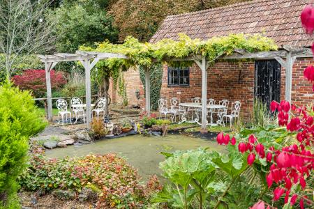 5 bedroom Detached house for sale in Cuxham Road, Watlington, OX49