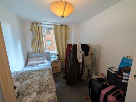 2 bedroom Flat for sale in W3, Whitworth Street West