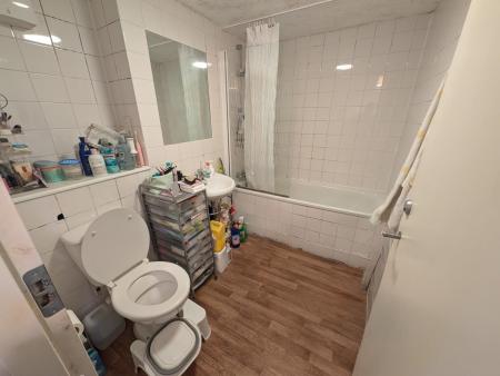 2 bedroom Flat for sale in 44 Higher Cambridge Street, Manchester, M15