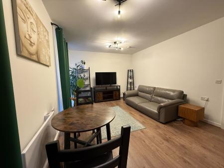 2 bedroom Flat to let in Every Street, Manchester, M4