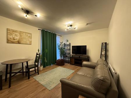 2 bedroom Flat to let in Every Street, Manchester, M4