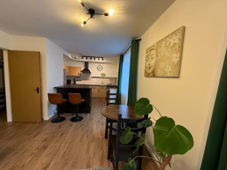 2 bedroom Flat to let in Every Street, Manchester, M4