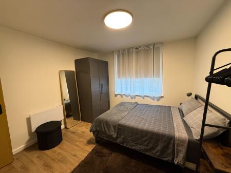 2 bedroom Flat to let in Every Street, Manchester, M4