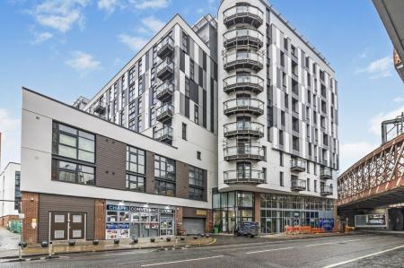 2 bedroom Flat for sale in 138 Chapel Street, Manchester, M3