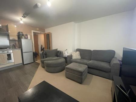 2 bedroom Flat to let in Woden Street, Salford, M5