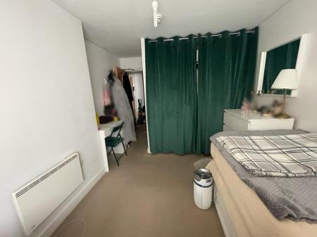 2 bedroom Flat to let in Woden Street, Salford, M5