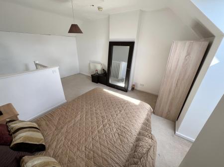 4 bedroom Town house to let in Rook Street, Hulme, Manchester, M15