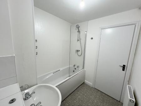 4 bedroom Terraced House to let in Loxford Street, Hulme, Manchester, M15