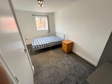 4 bedroom Terraced House to let in Loxford Street, Hulme, Manchester, M15