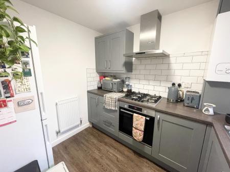 2 bedroom Flat to let in Anchorside Close, Chorlton, Manchester, M21