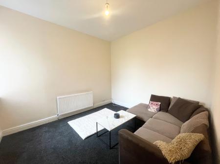 1 bedroom House share to let in Barlow Moor Road, Chorlton, Manchester, M21