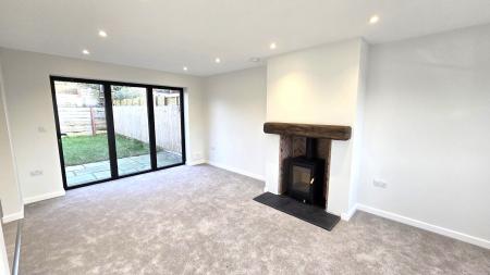 2 bedroom Semi-detached house to let in 4 Bridgedale Rise, Medbourne, LE16