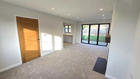 2 bedroom Semi-detached house to let in 4 Bridgedale Rise, Medbourne, LE16