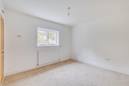 3 bedroom End of terrace house for sale in High Street, Welwyn, Herts, AL6