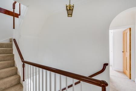 3 bedroom End of terrace house for sale in High Street, Welwyn, Herts, AL6