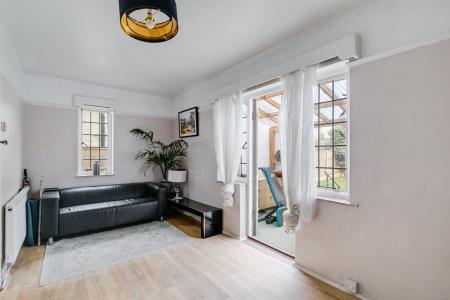 3 bedroom Detached house for sale in West Way, Harpenden, AL5