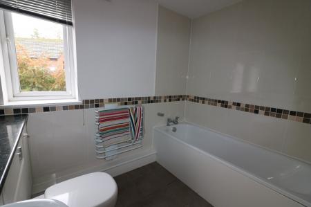 2 bedroom Flat to let in Stevenage Road, Hitchin, SG4