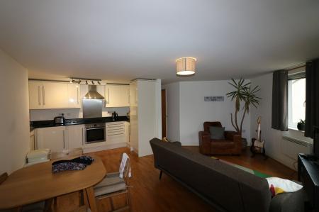 2 bedroom Flat to let in Stevenage Road, Hitchin, SG4