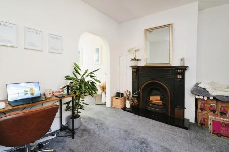 2 bedroom Semi-detached house to let in Pondcroft Road, Knebworth, SG3