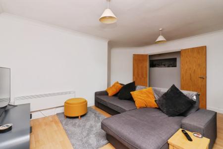 2 bedroom Flat for sale in Newland Gardens, Hertford, SG13