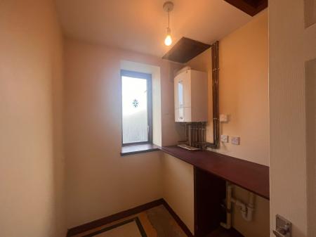 2 bedroom Flat to let in Queen Street, Lossiemouth, Moray, IV31