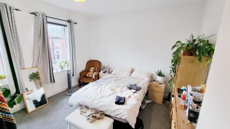 2 bedroom Flat for sale in North Street, Wellingborough, NN8